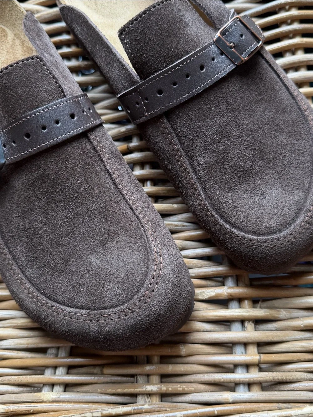 NEW Birkenstock Eaton Suede Clog Sandals Buckle EU 42 US 9 Men’s Brown Shoes